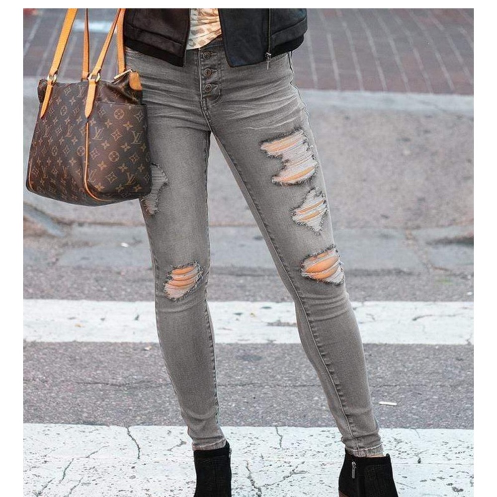 NWOT Button Fly Distressed Jeggings (only tried on) size 10